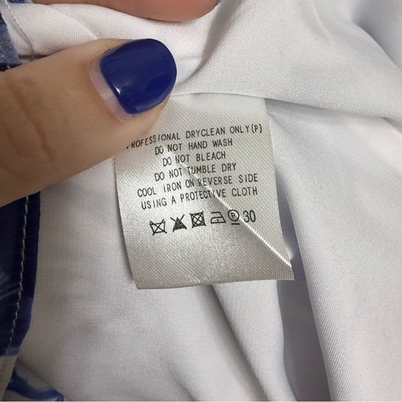 Fame & Partners Blue and White Floral Formal Dress Size 2 - Picture 6 of 9